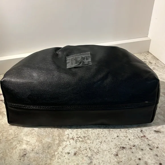 Badgley Mischa Vegan Leather frame clutch. Black - Picture 9 of 11